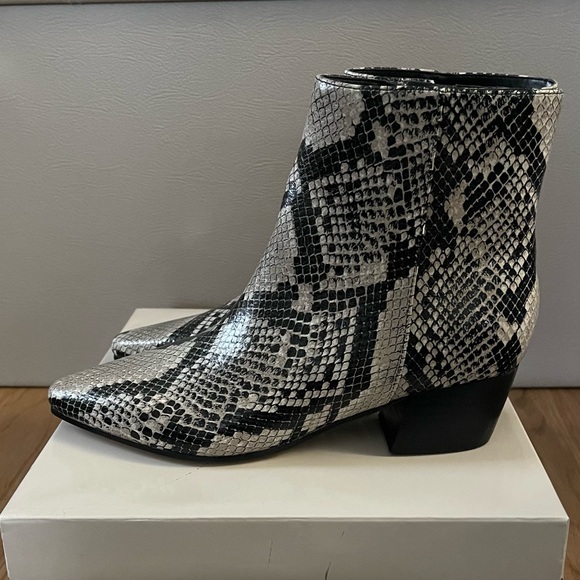 Marc Fisher TAMMEA2 6.5 boots - Picture 4 of 6